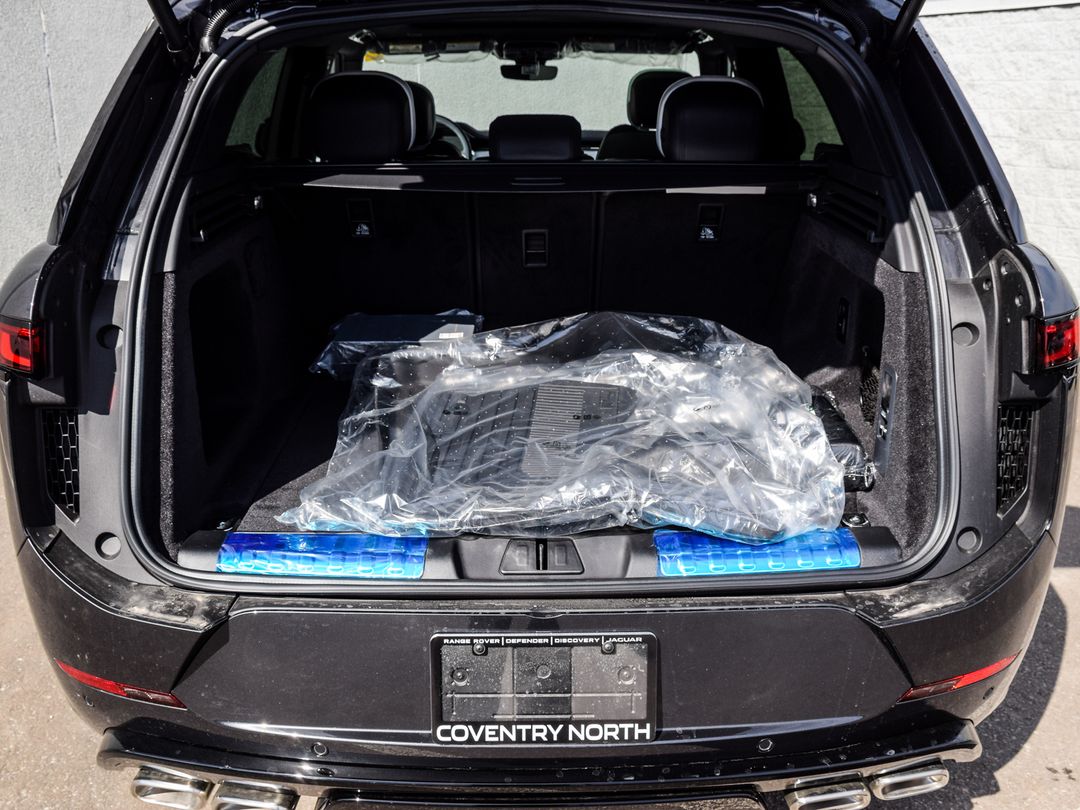 2025 Land Rover Range Rover Sport P530 Dynamic SE, Toronto, Cash