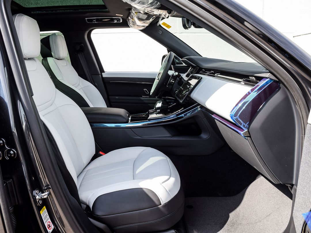 2025 Land Rover Range Rover Sport P530 Dynamic SE, Toronto, Cash