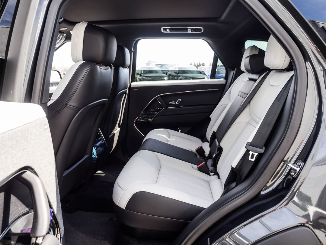2025 Land Rover Range Rover Sport P530 Dynamic SE, Toronto, Cash