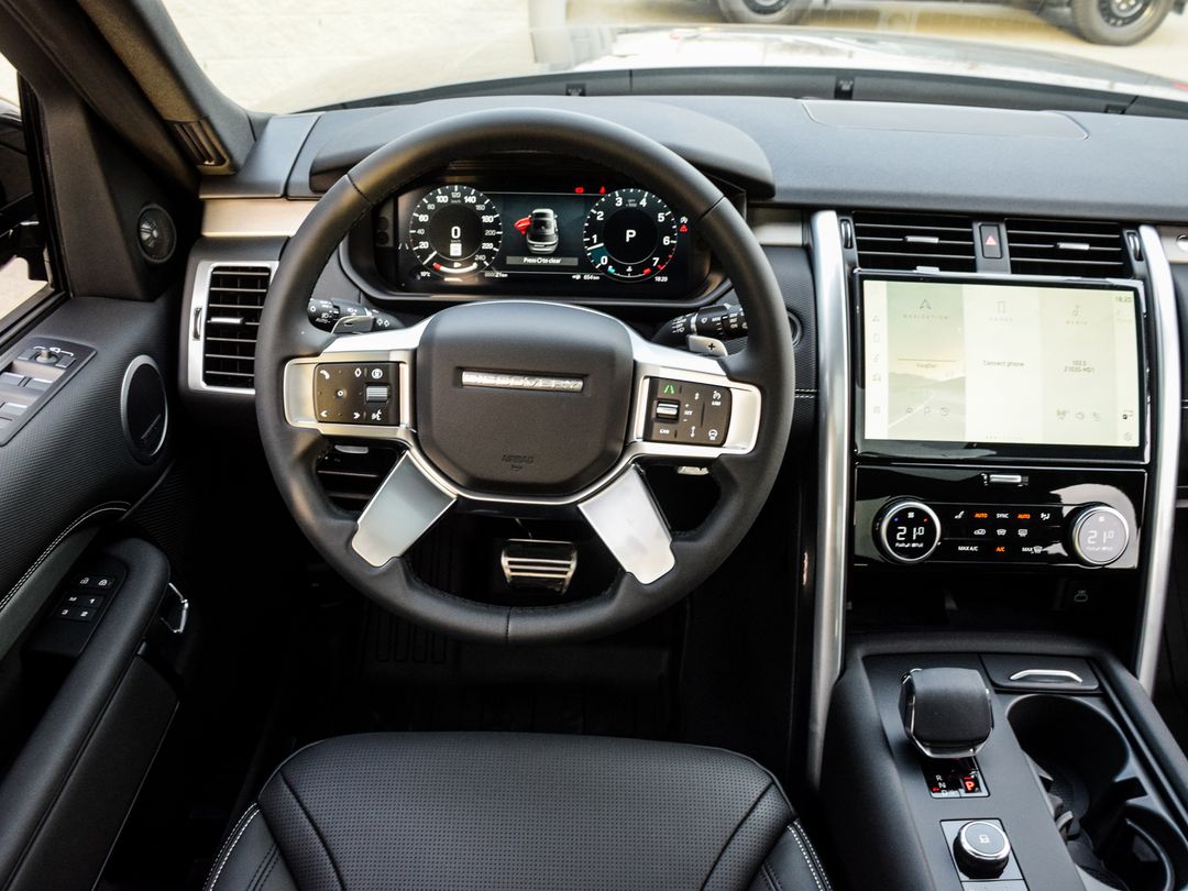 2025 Land Rover Discovery P360 Dynamic SE, Toronto, Cash