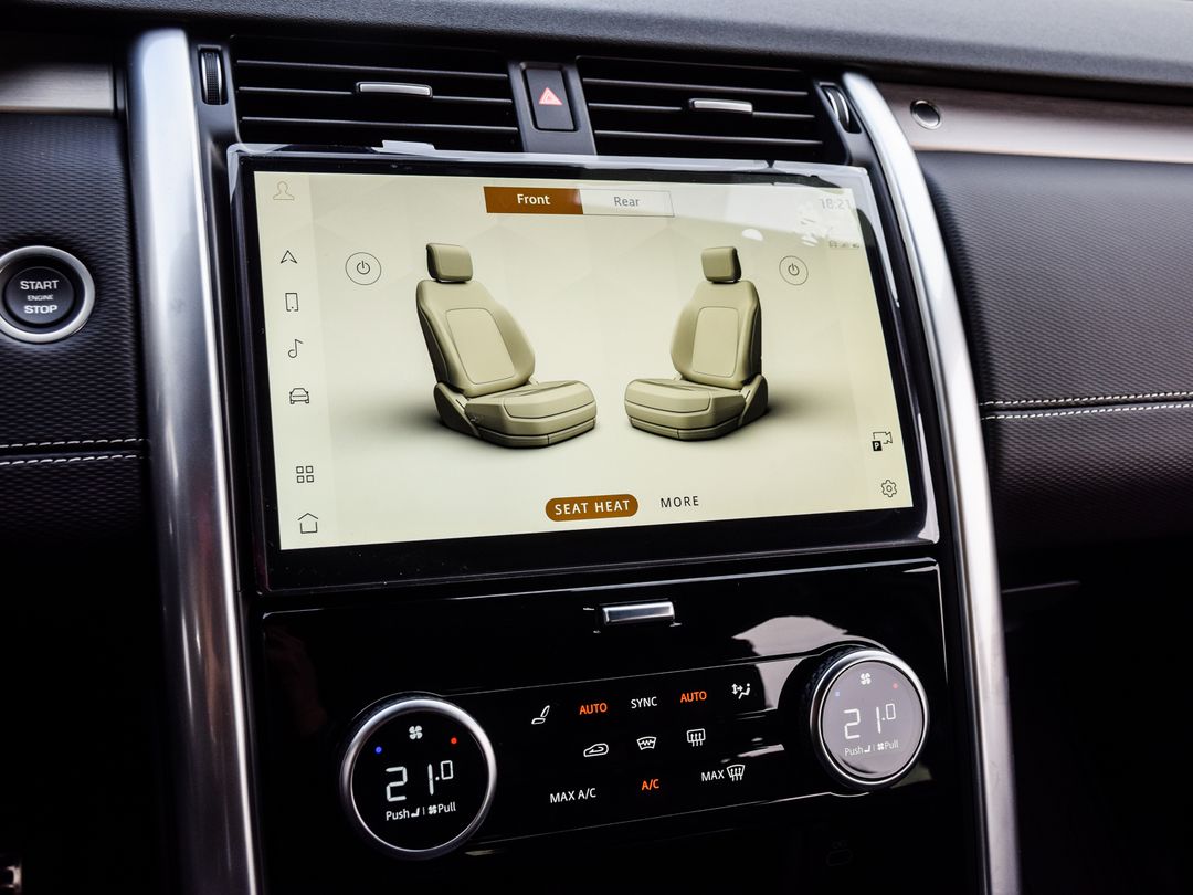 2025 Land Rover Discovery P360 Dynamic SE, Toronto, Cash