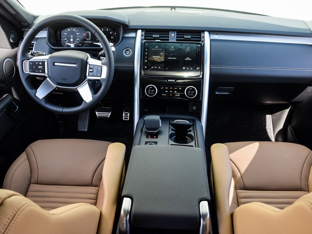 2025 Land Rover Discovery P360 Dynamic SE, Toronto, Cash