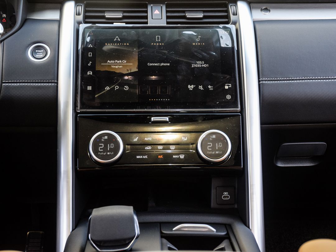 2025 Land Rover Discovery P360 Dynamic SE, Toronto, Cash