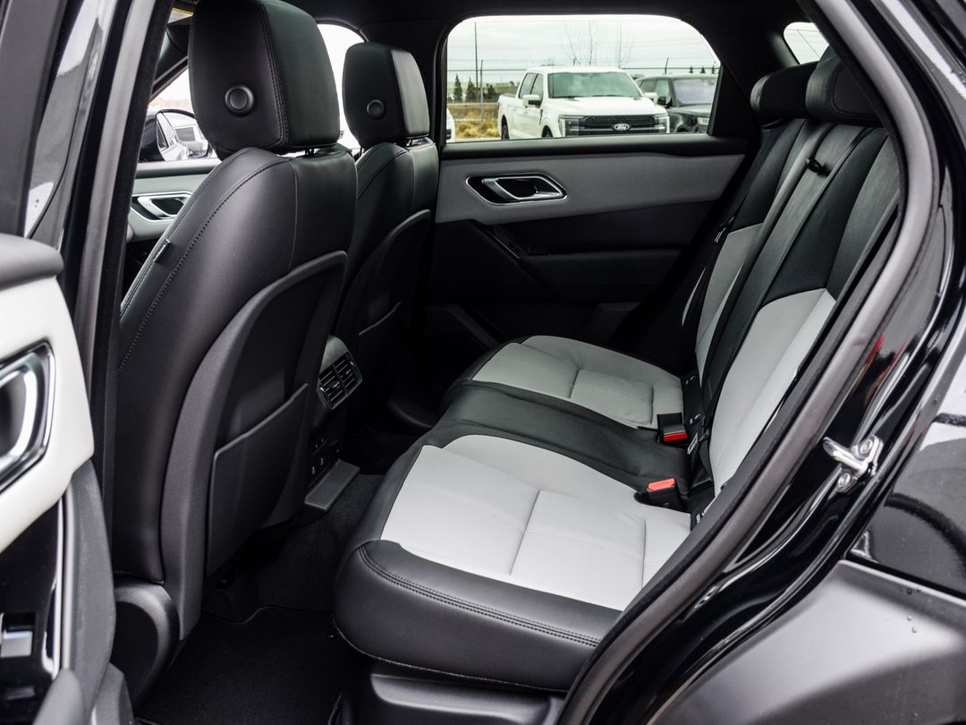 2026 Land Rover Range Rover Velar P250 Dynamic SE, Toronto, Cash