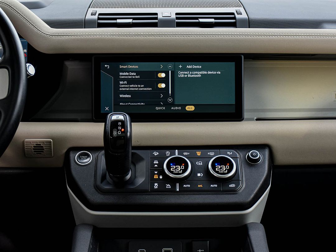 2022 Land Rover Defender 110 X-Dynamic SE, Toronto, Cash