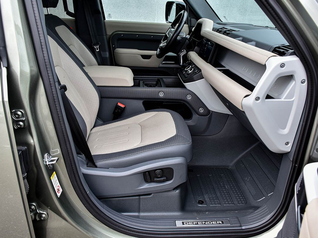 2022 Land Rover Defender 110 X-Dynamic SE, Toronto, Cash