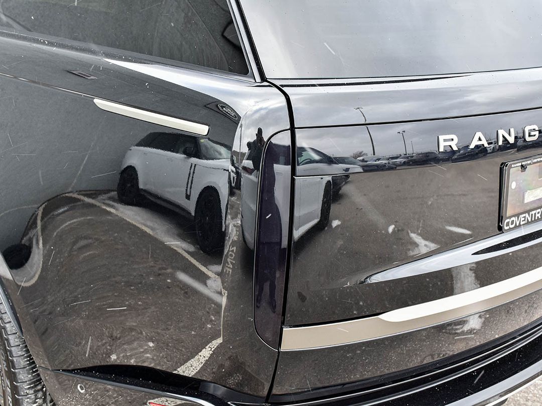 2023 Land Rover Range Rover P400 SE, Toronto, Cash