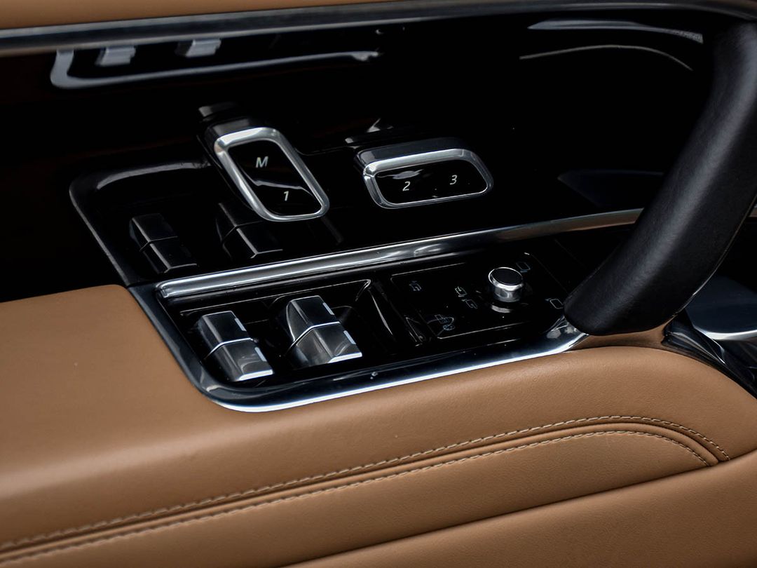 2023 Land Rover Range Rover P400 SE, Toronto, Cash