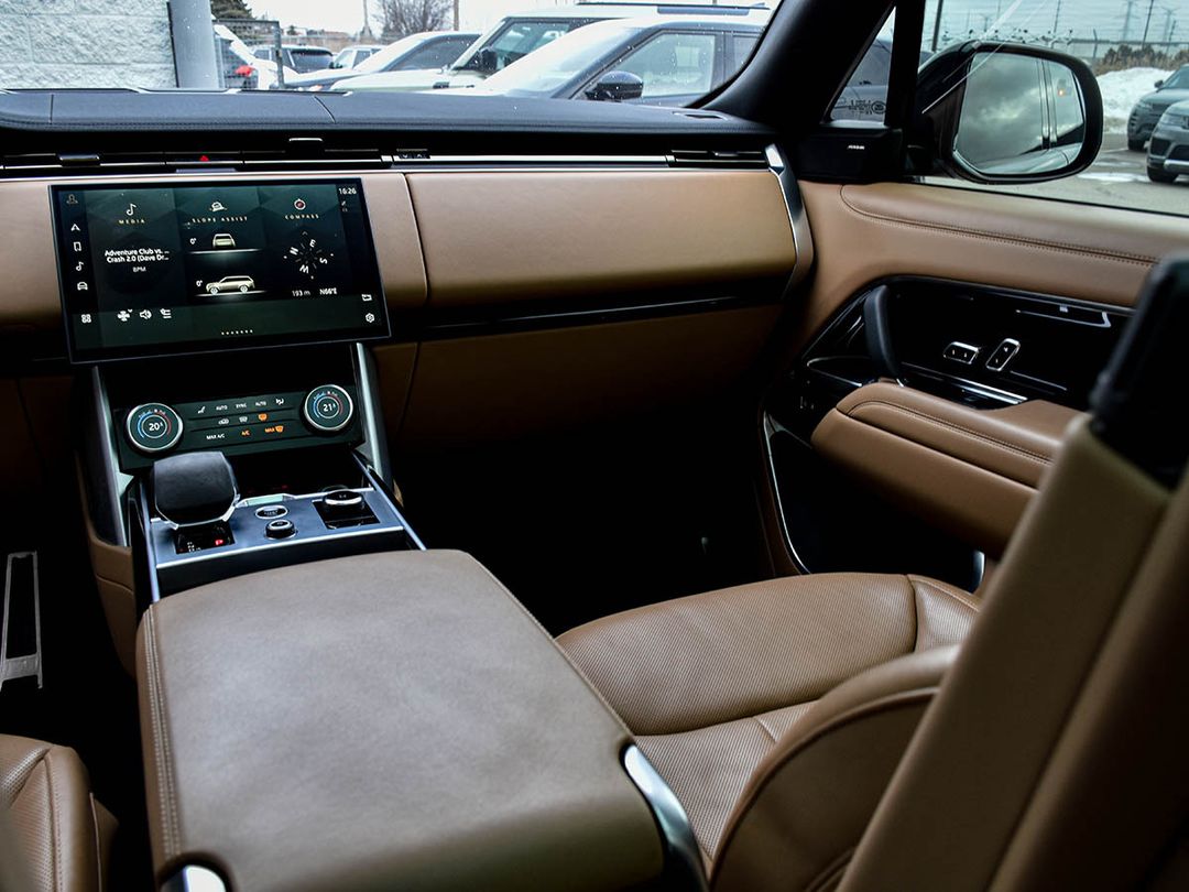 2023 Land Rover Range Rover P400 SE, Toronto, Cash