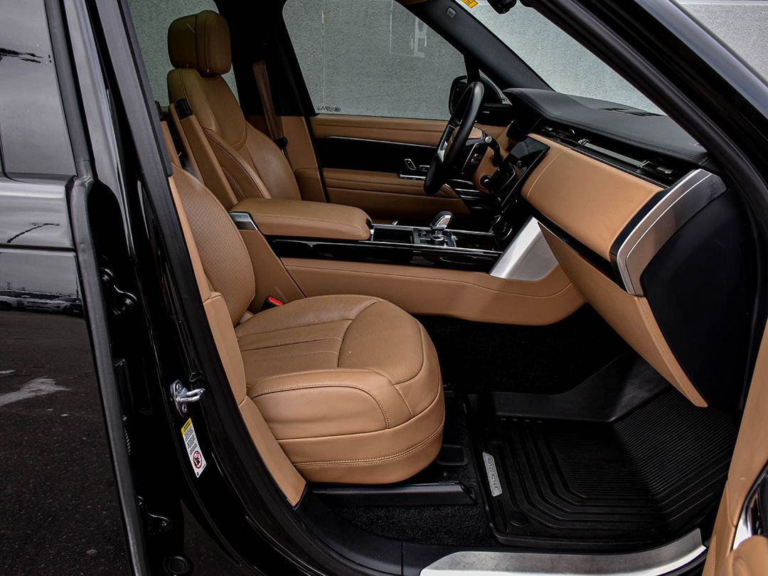 2023 Land Rover Range Rover P400 SE, Toronto, Cash