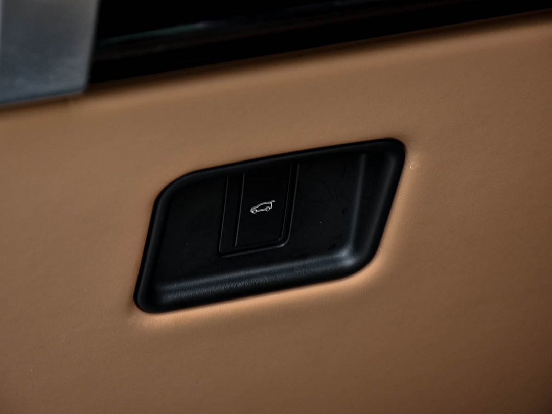 2023 Land Rover Range Rover P400 SE, Toronto, Cash