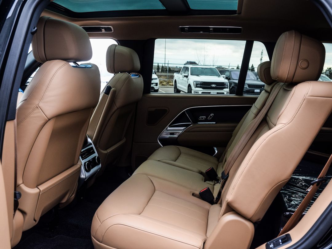 2025 Land Rover Range Rover P530 SE LWB 7 Seat, Toronto, Cash