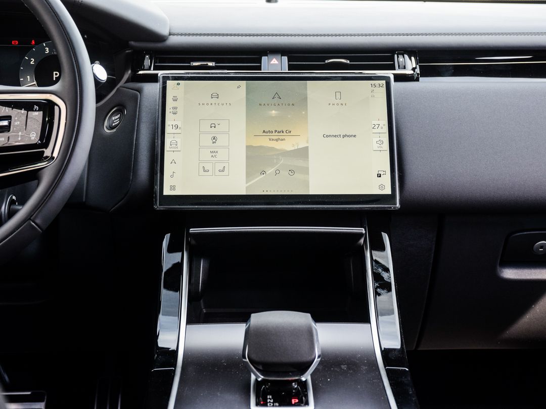 2026 Land Rover Range Rover Velar P250 Dynamic SE, Toronto, Cash