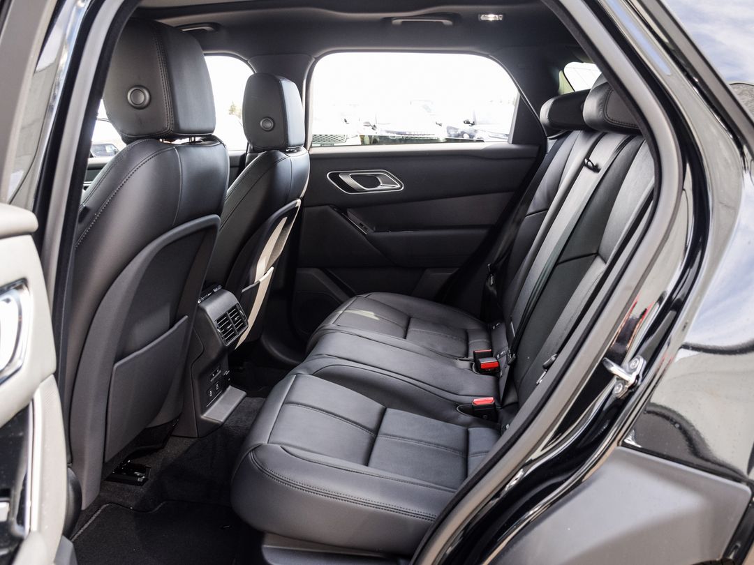 2026 Land Rover Range Rover Velar P250 Dynamic SE, Toronto, Cash