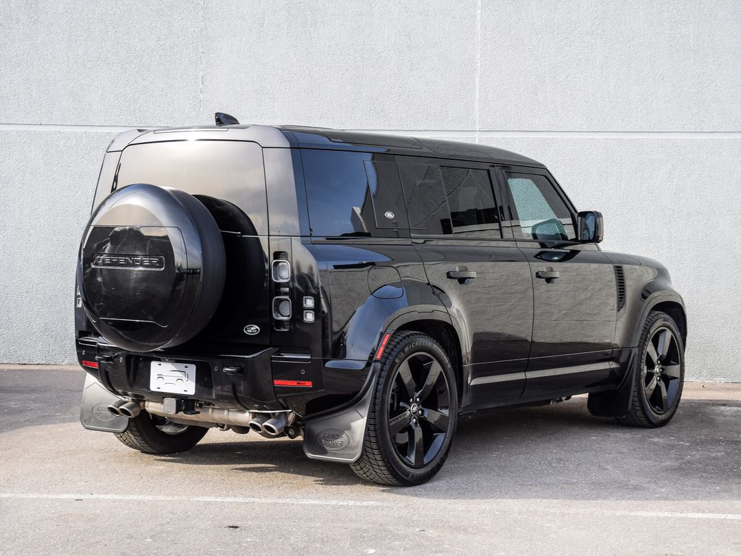 2023 Land Rover Defender 110 V8, Toronto, Cash