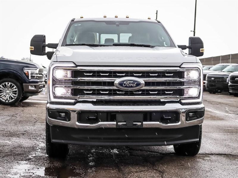 New 2025 Ford Super-Duty-F-250-SRW LARIAT YN11301