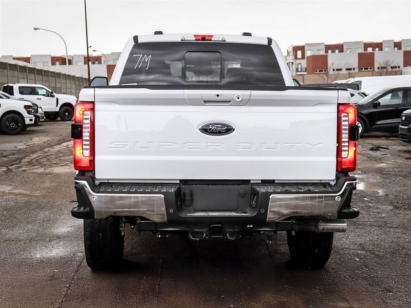 New 2025 Ford Super-Duty-F-250-SRW LARIAT YN11301