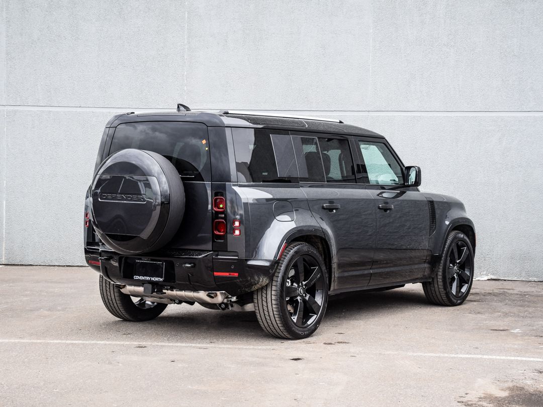 2025 Land Rover Defender 110 P400 X-Dynamic SE, Toronto, Cash