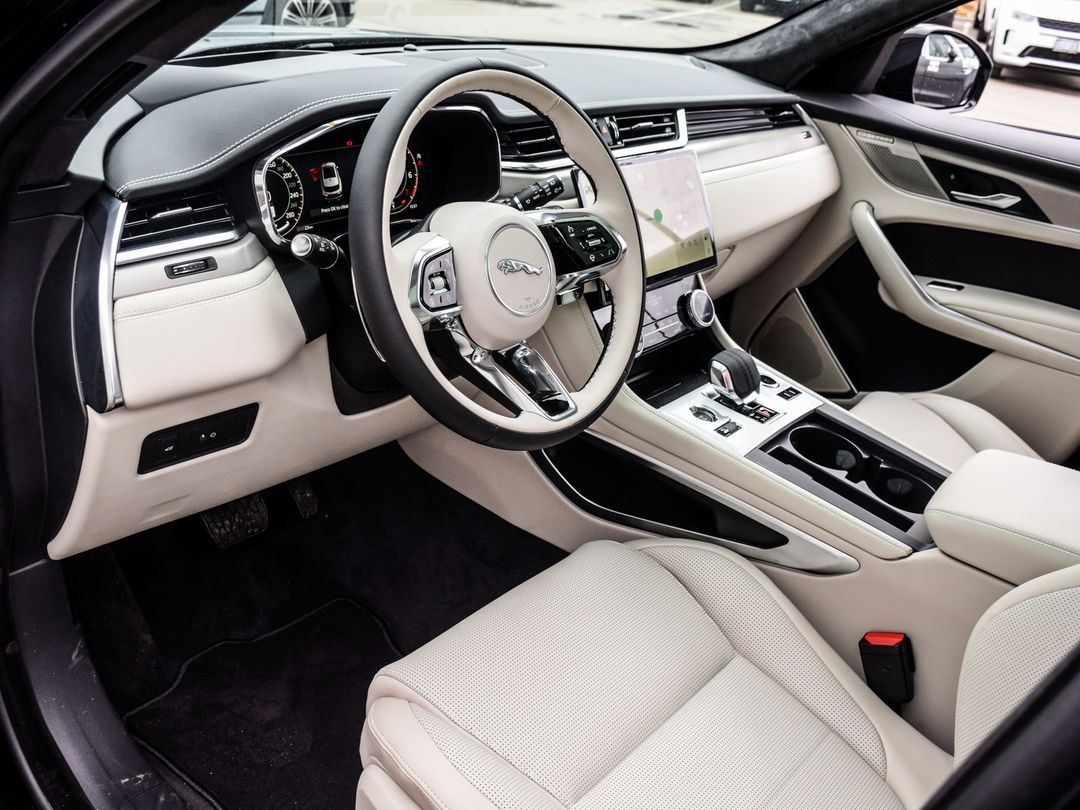 2026 Jaguar F-PACE P400 R-Dynamic S, Toronto, Cash