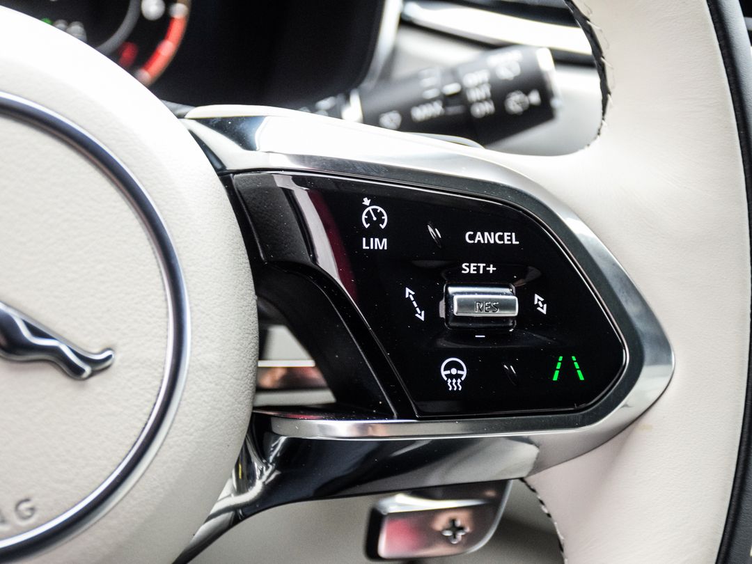 2026 Jaguar F-PACE P400 R-Dynamic S, Toronto, Cash