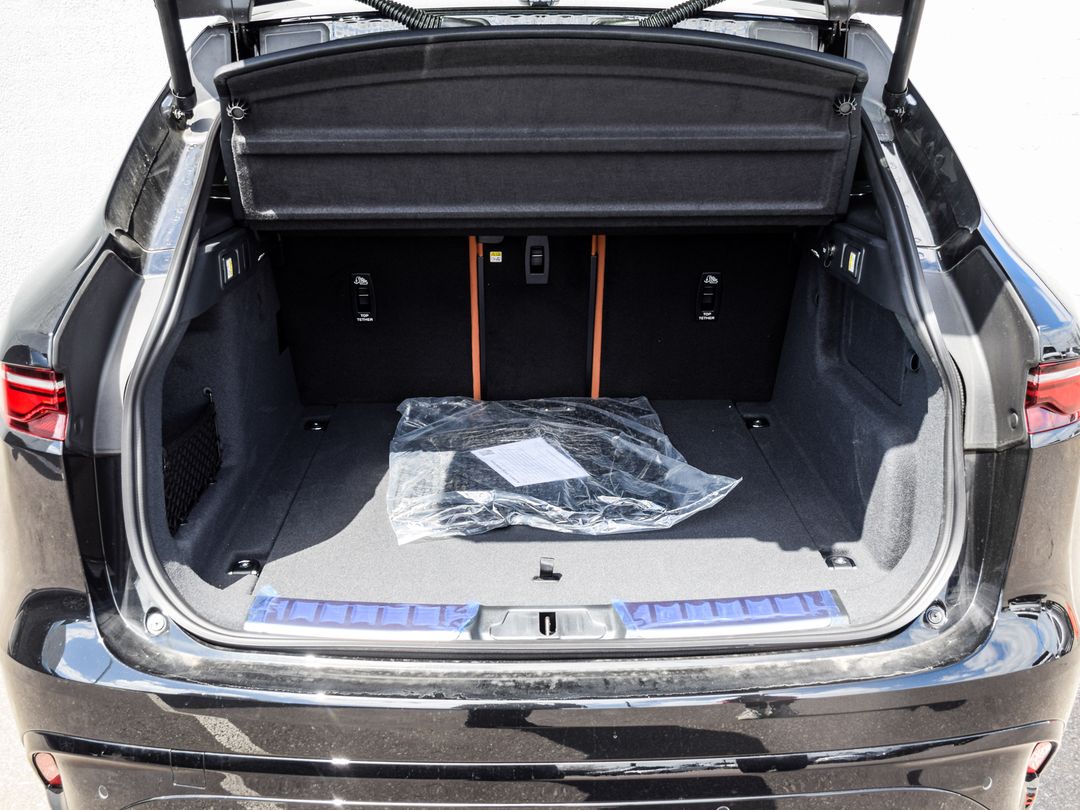 2026 Jaguar F-PACE P400 R-Dynamic S, Toronto, Cash