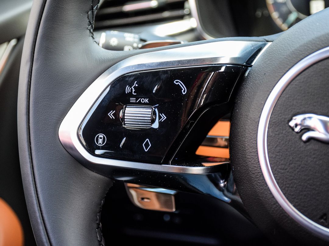 2026 Jaguar F-PACE P400 R-Dynamic S, Toronto, Cash