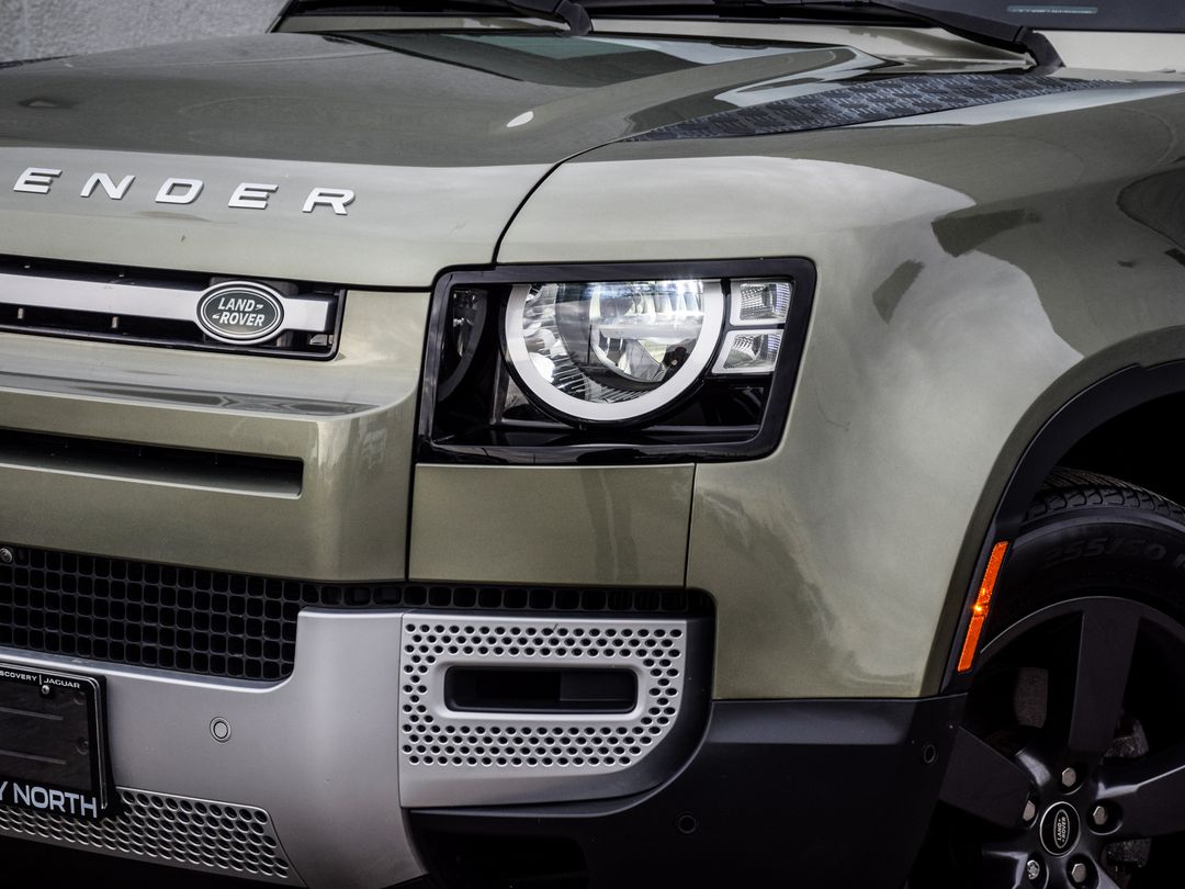 2023 Land Rover Defender 110 S, Toronto, Cash