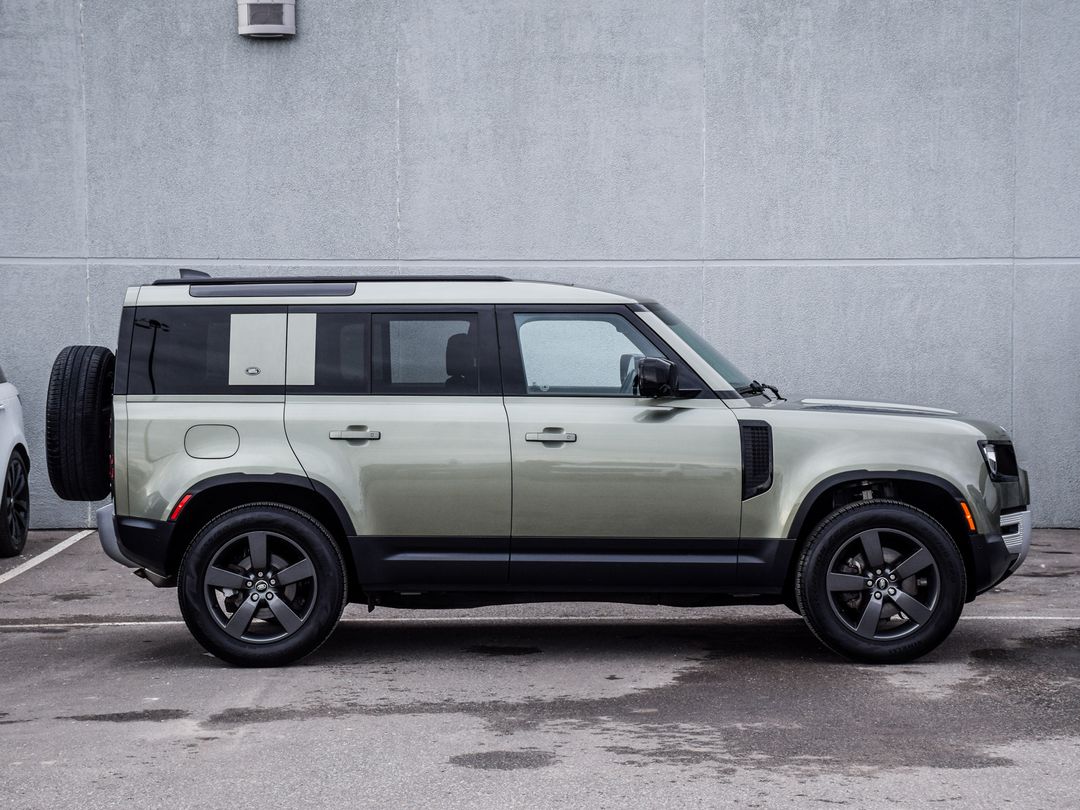2023 Land Rover Defender 110 S, Toronto, Cash