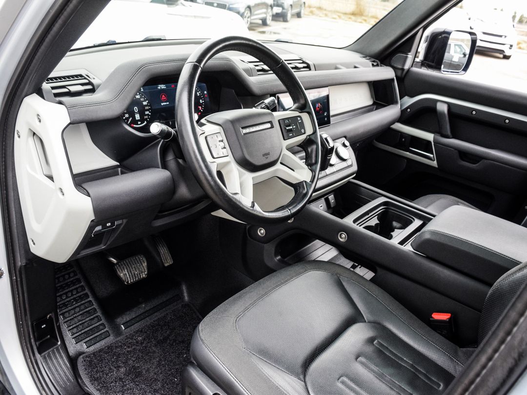 2021 Land Rover Defender 110 S, Toronto, Cash