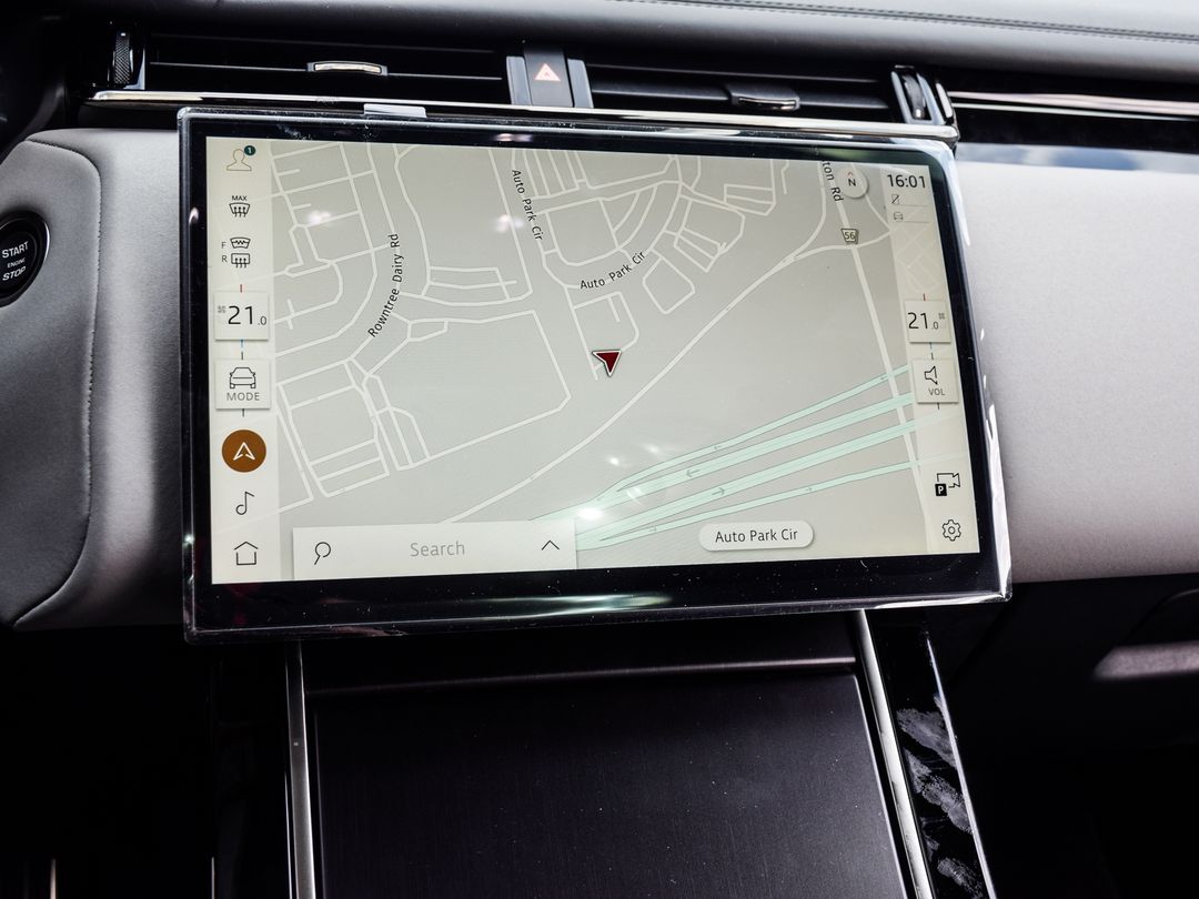 2026 Land Rover Range Rover Velar P340 Dynamic SE, Toronto, Cash