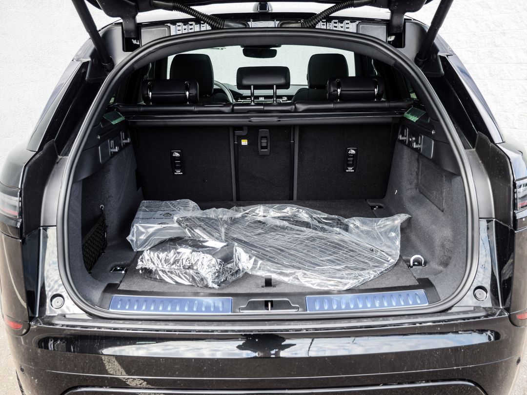 2026 Land Rover Range Rover Velar P340 Dynamic SE, Toronto, Cash