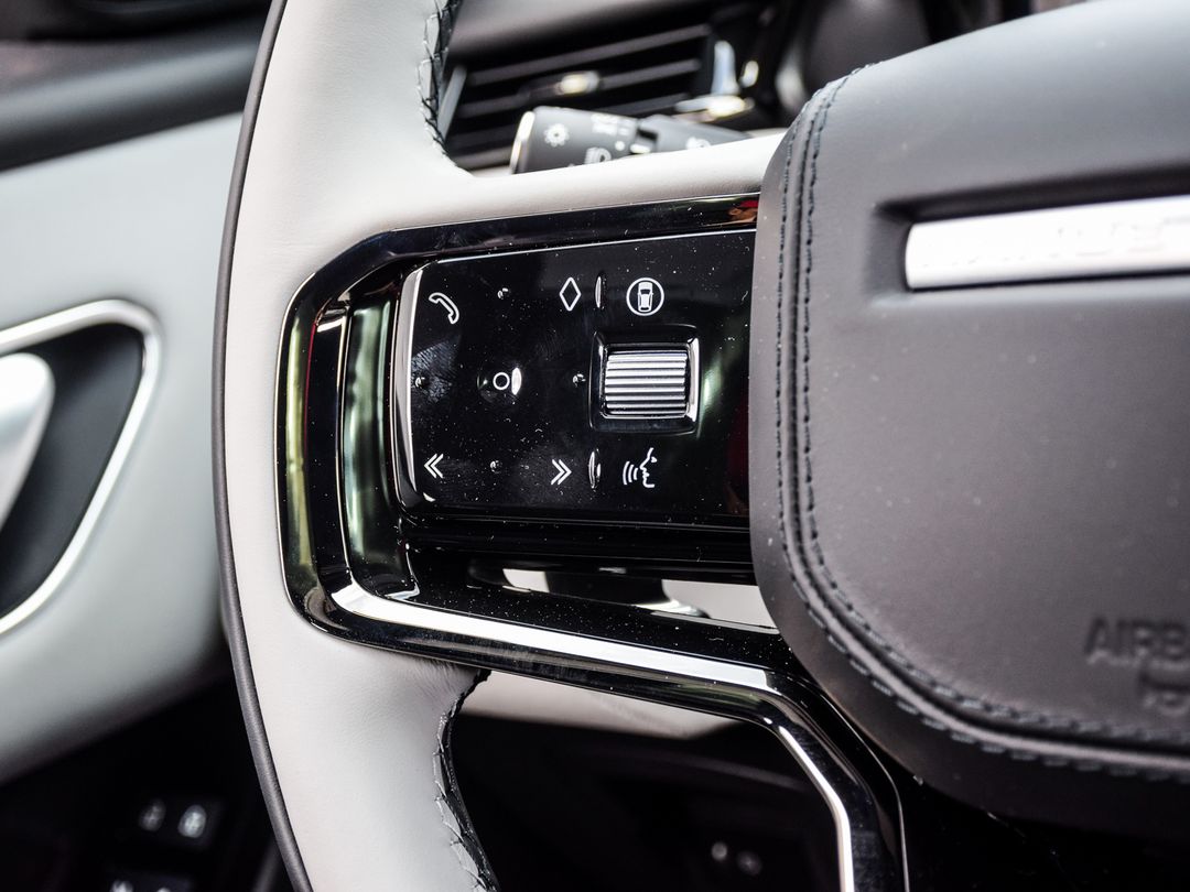 2026 Land Rover Range Rover Velar P340 Dynamic SE, Toronto, Cash