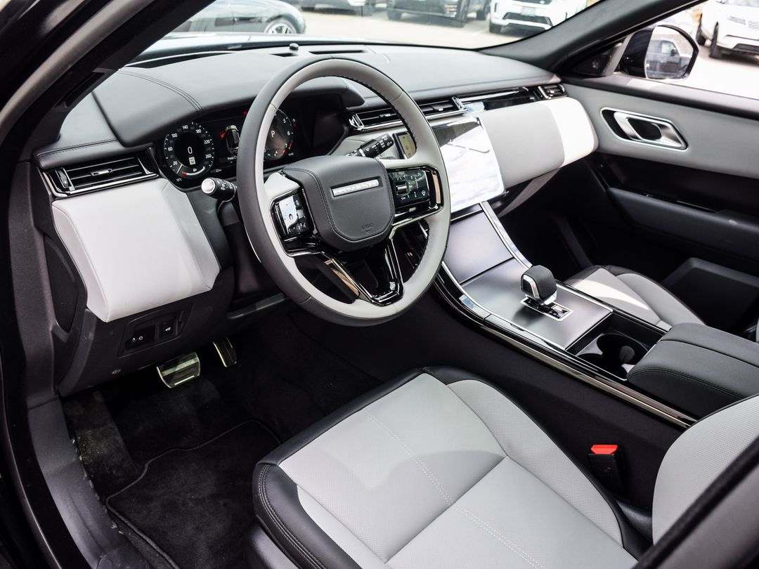 2026 Land Rover Range Rover Velar P340 Dynamic SE, Toronto, Cash