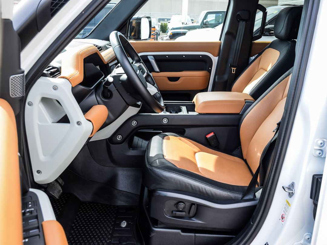 2024 Land Rover Defender 110 P400 X-Dynamic SE, Toronto, Cash