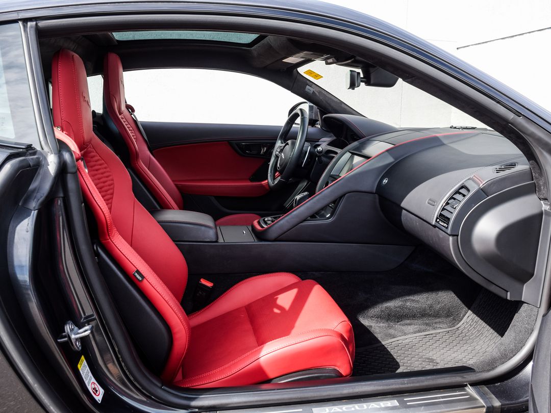 2023 Jaguar F-TYPE P450 R-Dynamic, Toronto, Cash