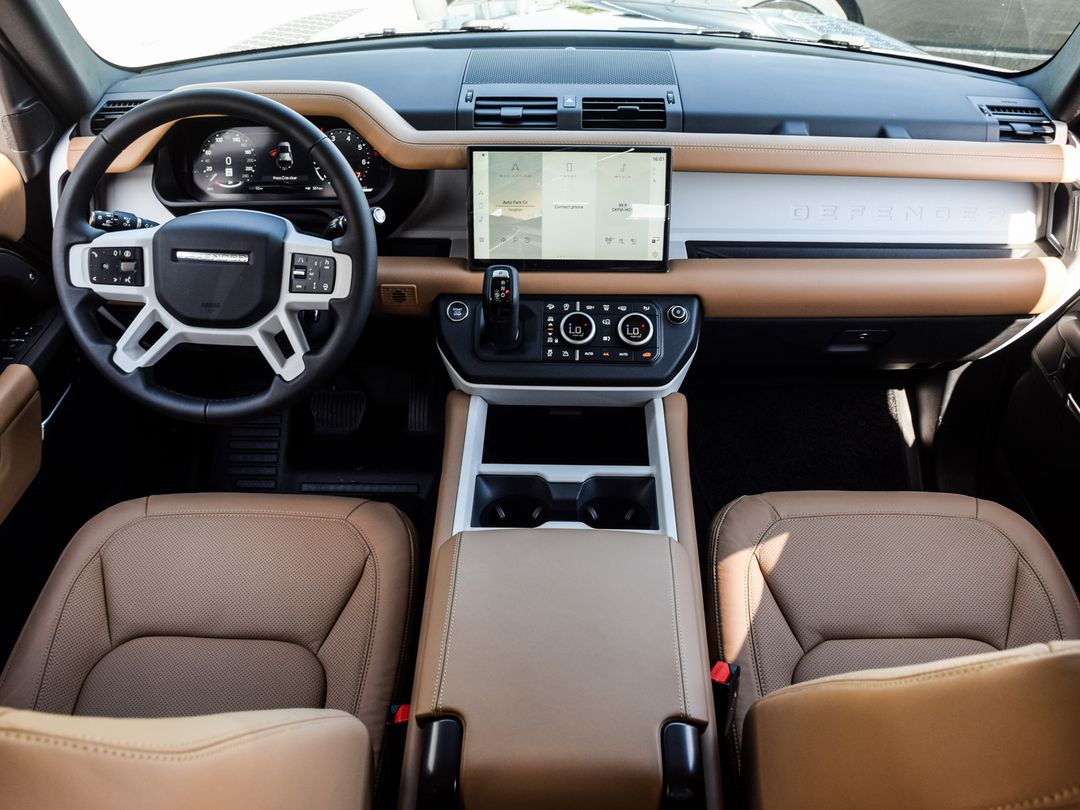2025 Land Rover Defender 110 P300 S, Toronto, Cash