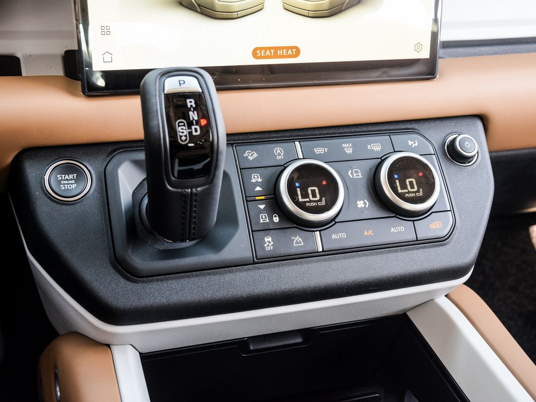 2025 Land Rover Defender 110 P300 S, Toronto, Cash