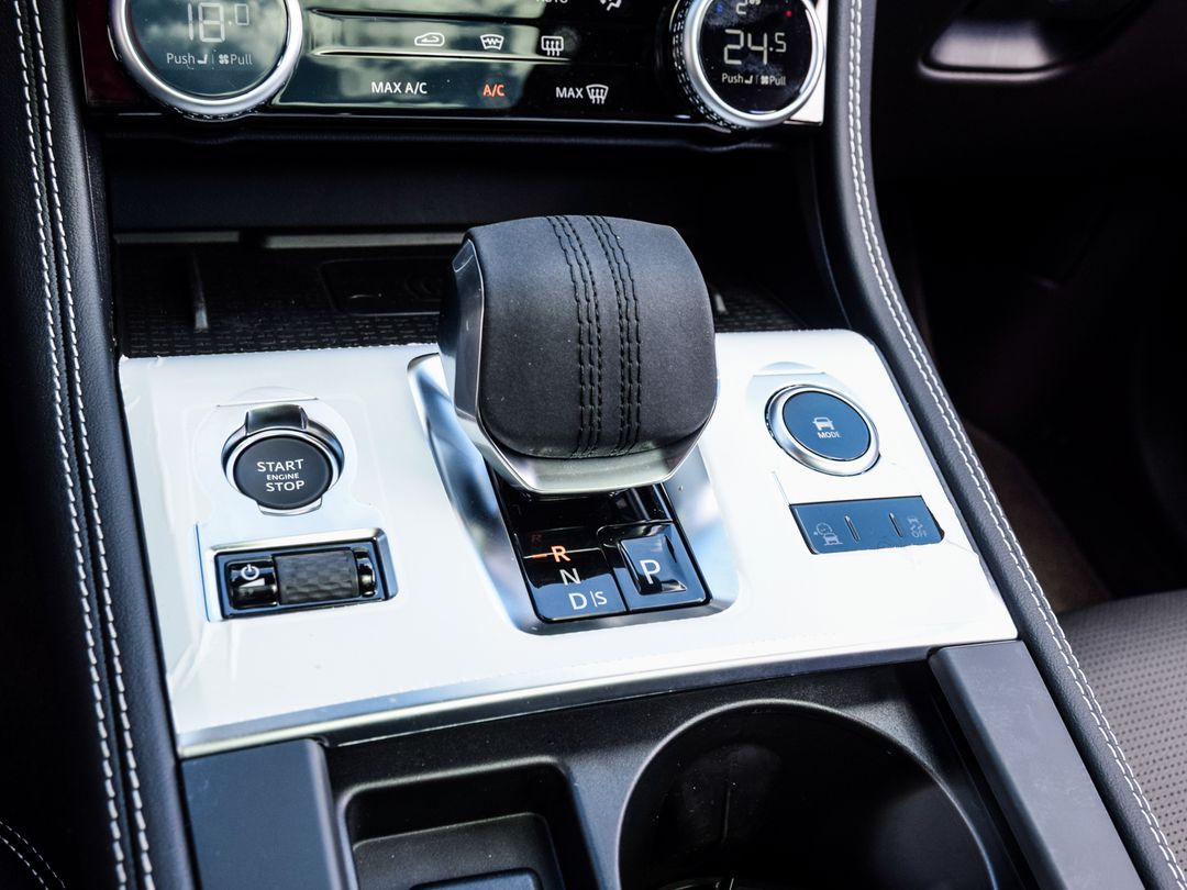 2026 Jaguar F-PACE P250 R-Dynamic S, Toronto, Cash