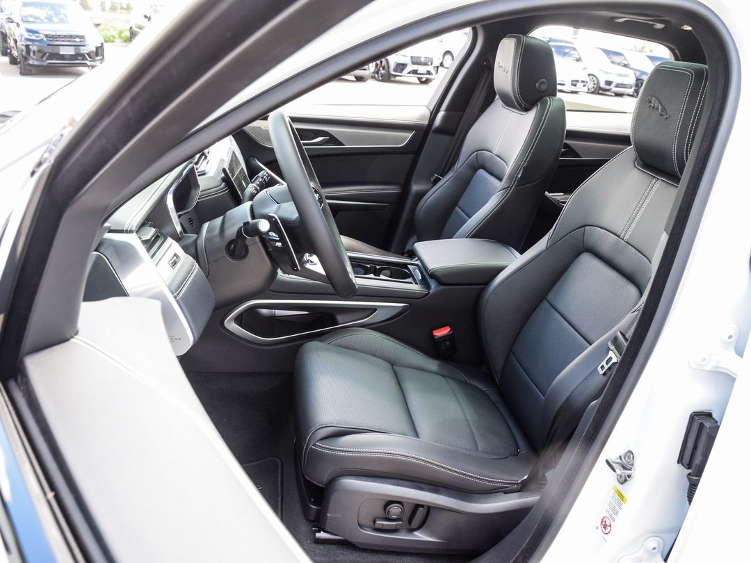 2026 Jaguar F-PACE P250 R-Dynamic S, Toronto, Cash