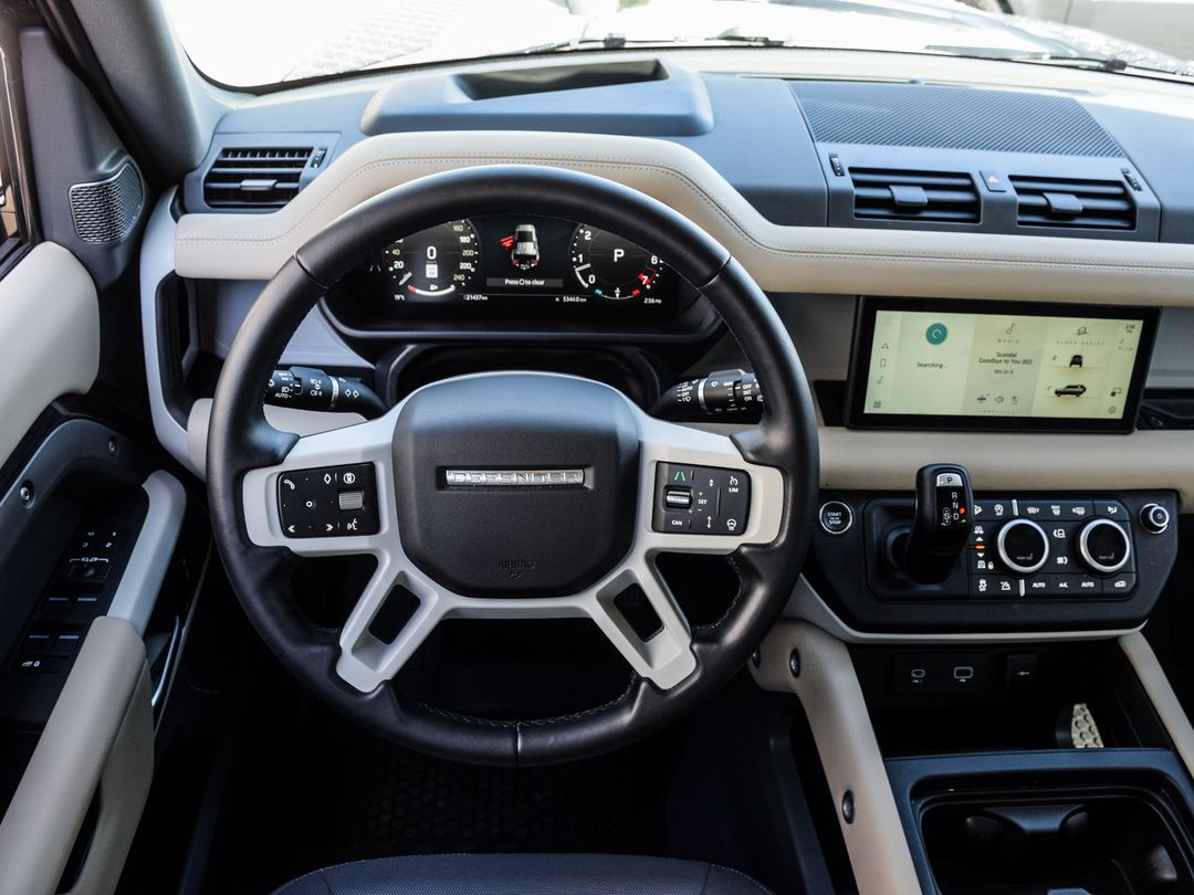 2024 Land Rover Defender 110 P400 X-Dynamic SE, Toronto, Cash