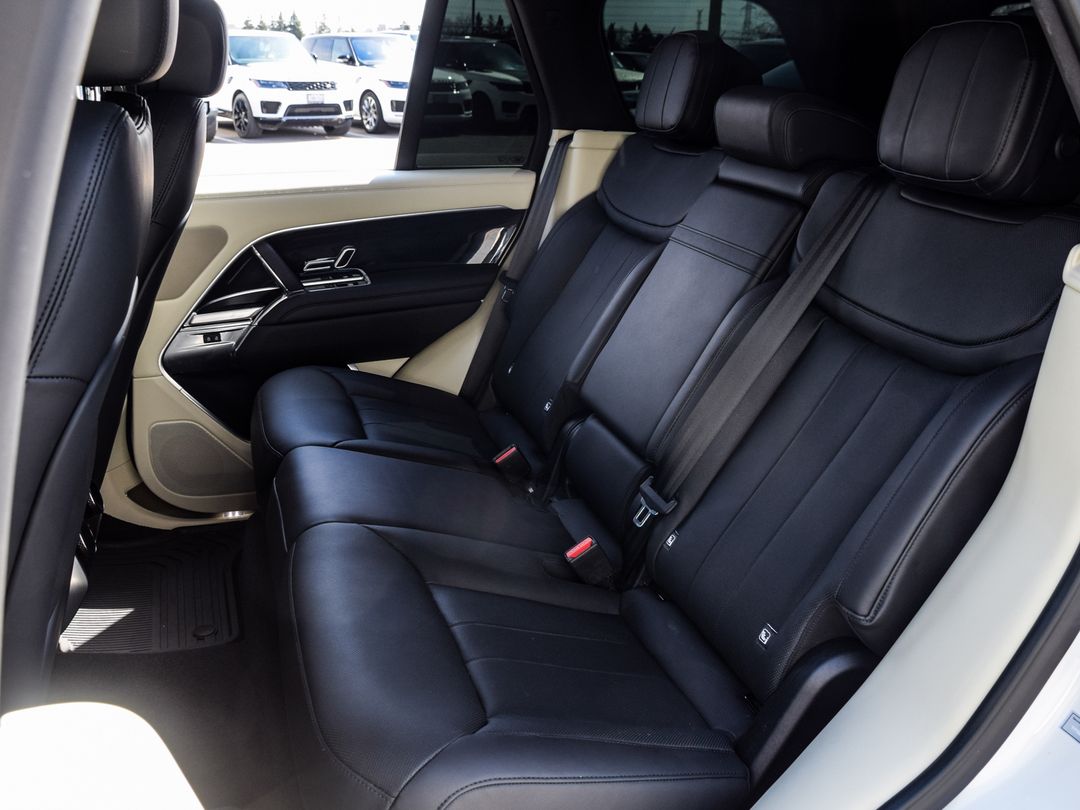 2023 Land Rover Range Rover P530 SE, Toronto, Cash