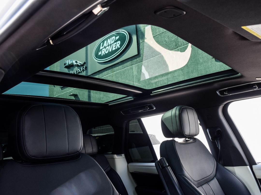 2023 Land Rover Range Rover P530 SE, Toronto, Cash