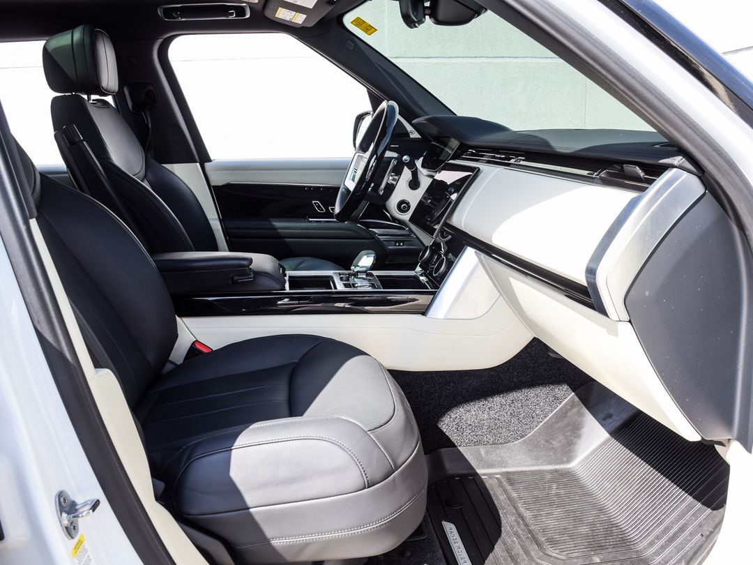 2023 Land Rover Range Rover P530 SE, Toronto, Cash