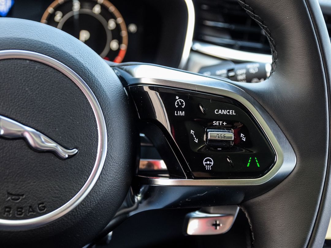 2026 Jaguar F-PACE P400 R-Dynamic S, Toronto, Cash