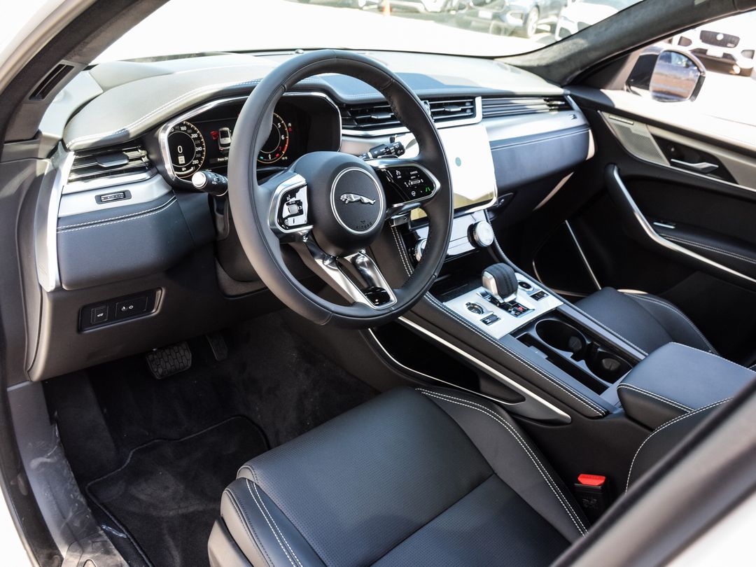 2026 Jaguar F-PACE P400 R-Dynamic S, Toronto, Cash