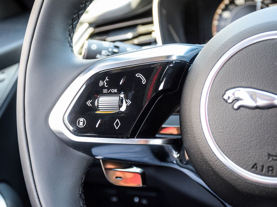 2026 Jaguar F-PACE P400 R-Dynamic S, Toronto, Cash