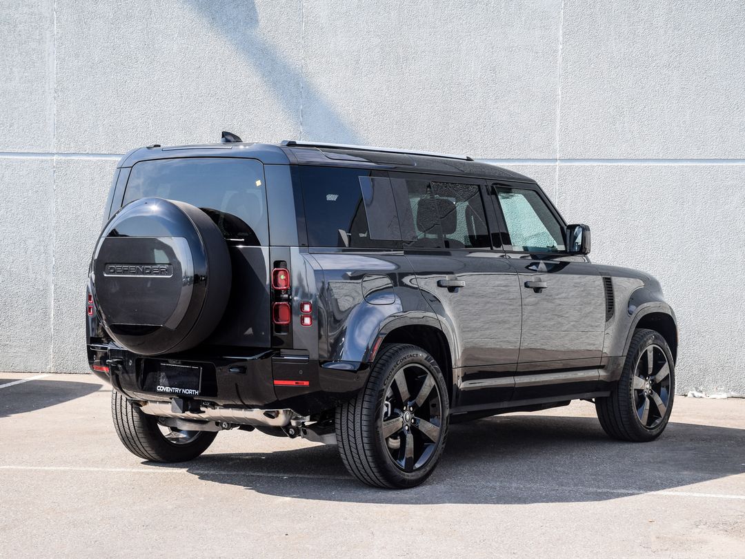 2025 Land Rover Defender 110 P400 X-Dynamic SE, Toronto, Cash