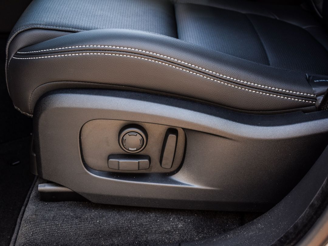 2026 Jaguar F-PACE P250 R-Dynamic S, Toronto, Cash