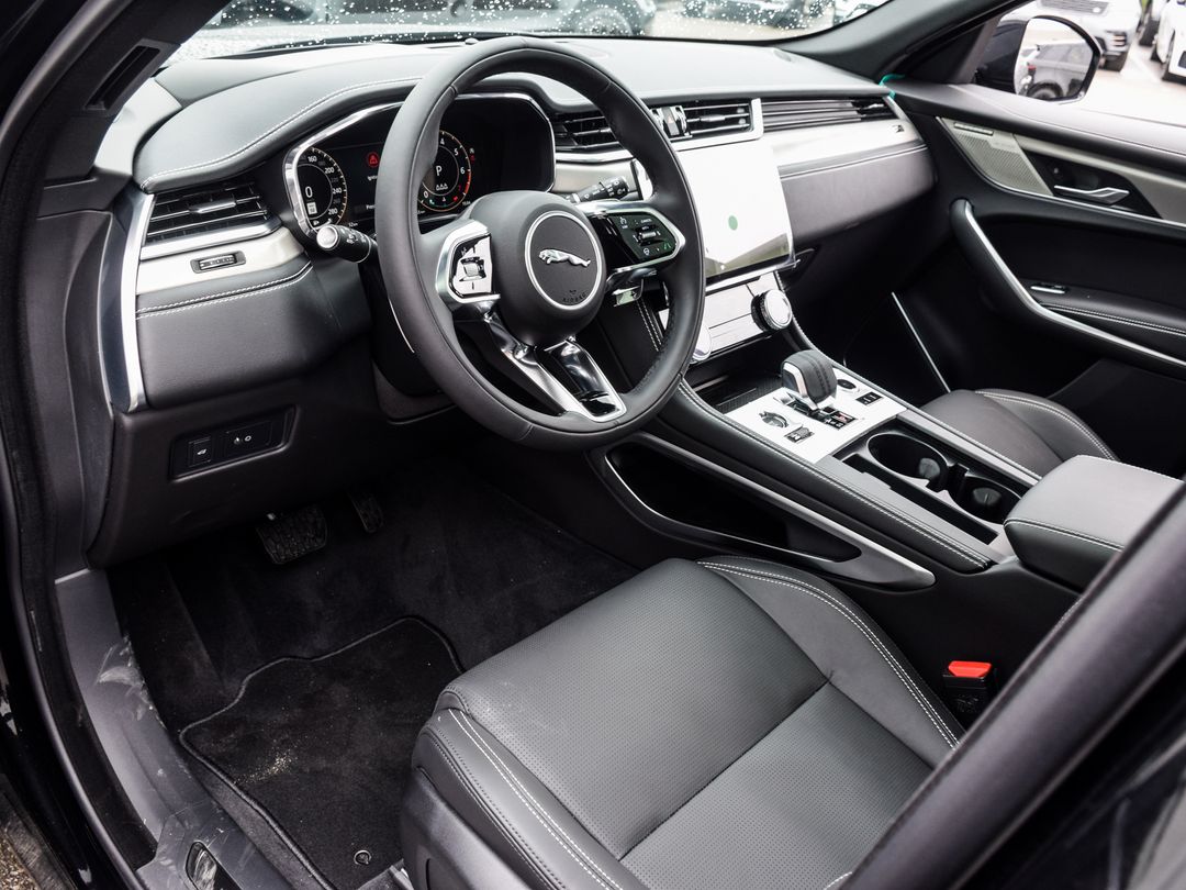 2026 Jaguar F-PACE P250 R-Dynamic S, Toronto, Cash