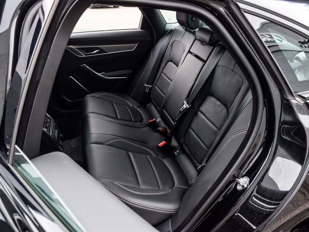 2024 Jaguar XF R-Dynamic SE, Toronto, Cash
